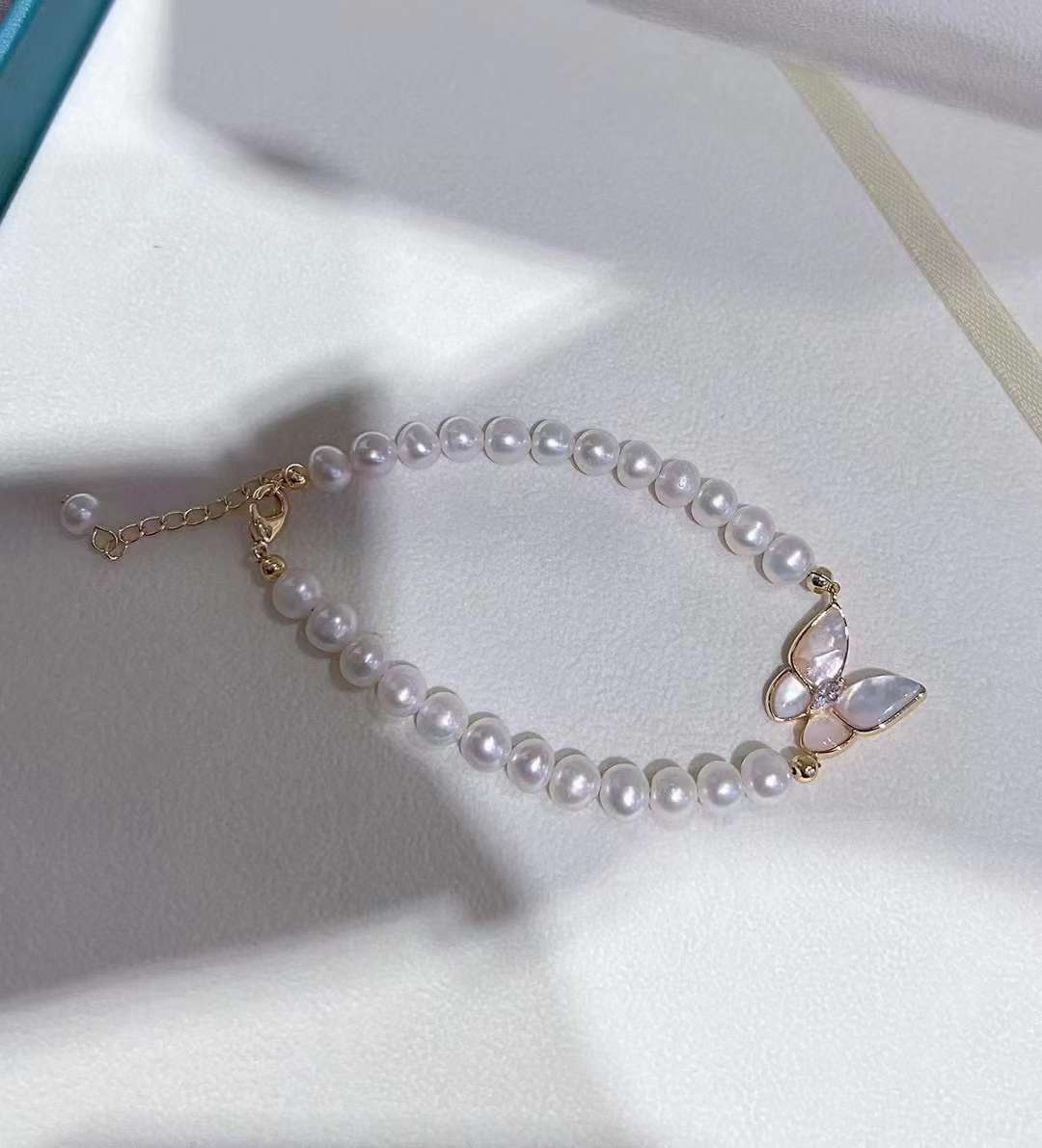 Mother Shell Butterfly Bracelet 5-6MM Near Round Clean High Quality Freshwater Pearl Bracelet Tail Chain Adjustable