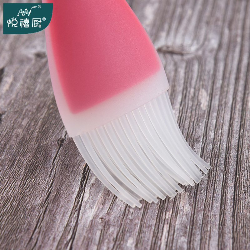 【 Yuexi Kitchen 】 Large all inclusive semi transparent silicone brush, barbecue brush, baking cream butter brush