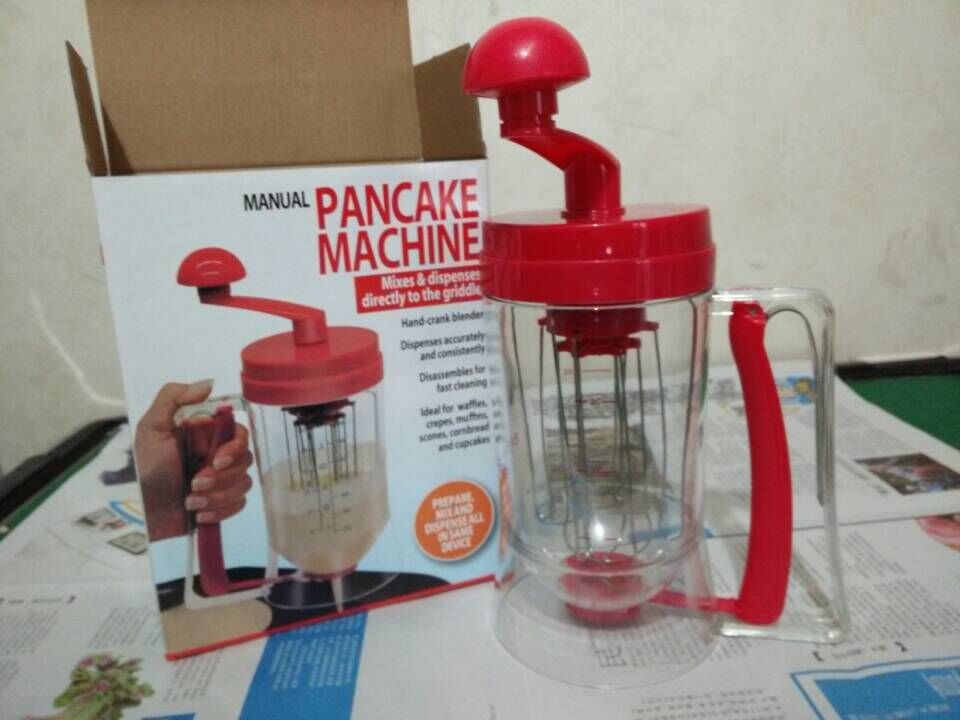 Hand cranked batter cup pancake machine, manual liquid separator, baking tool, distributor, leaking cup, stirring cup