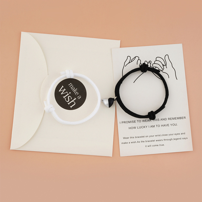 Fashionable and trendy black and white heart-shaped magnetic buckle Milan rope woven couple's best friend bracelet adjustable bracelet