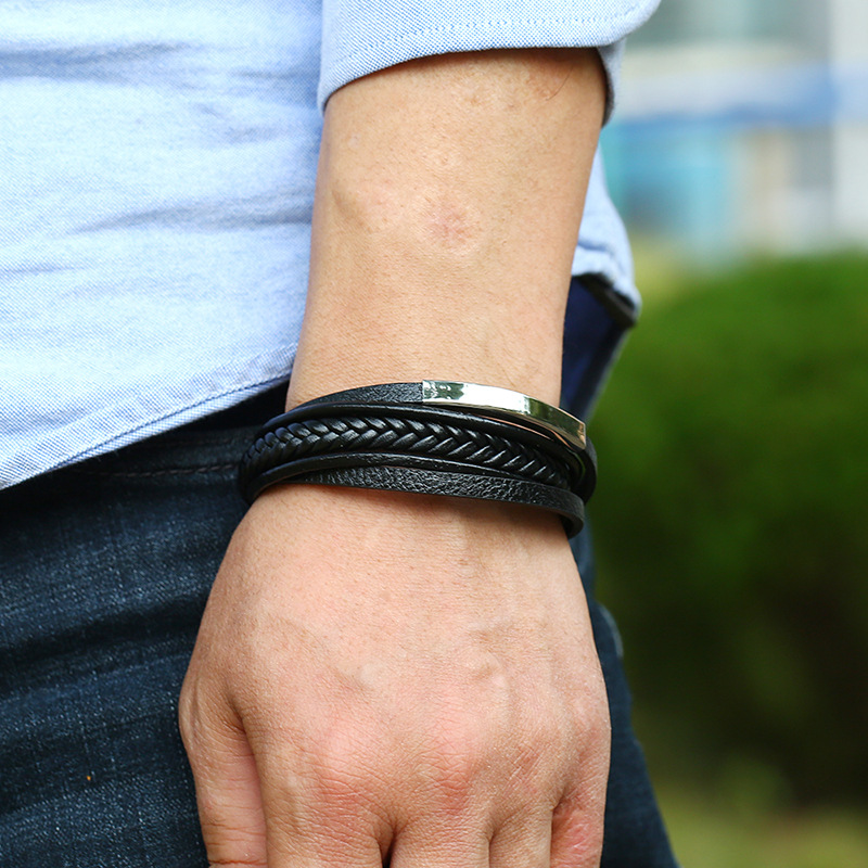 Cross border hot selling hot selling stainless steel leather bracelet, simple multi-layer cowhide retro woven titanium steel bracelet