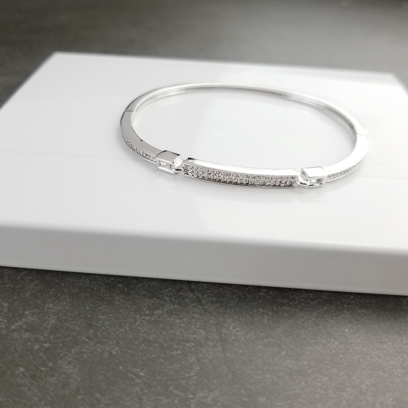 Hot selling Spring Korean New Fine Diamond Inlaid Couple Bracelet Dominates Hot Selling Gold Plated Copper Bracelet Manufacturer Direct Sales