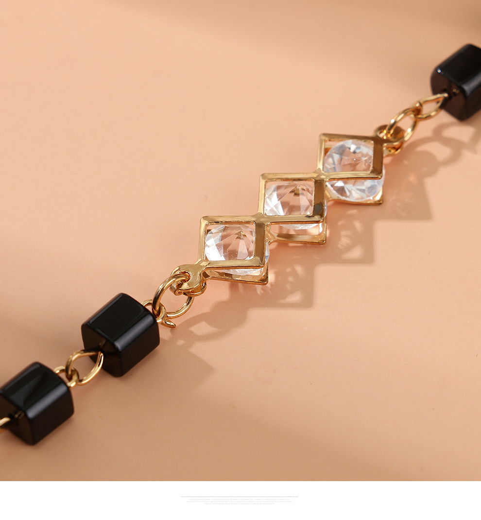 Cross border niche design in Europe and America, cool style, simple and fashionable pentagram zircon square bracelet, women's headwear accessory