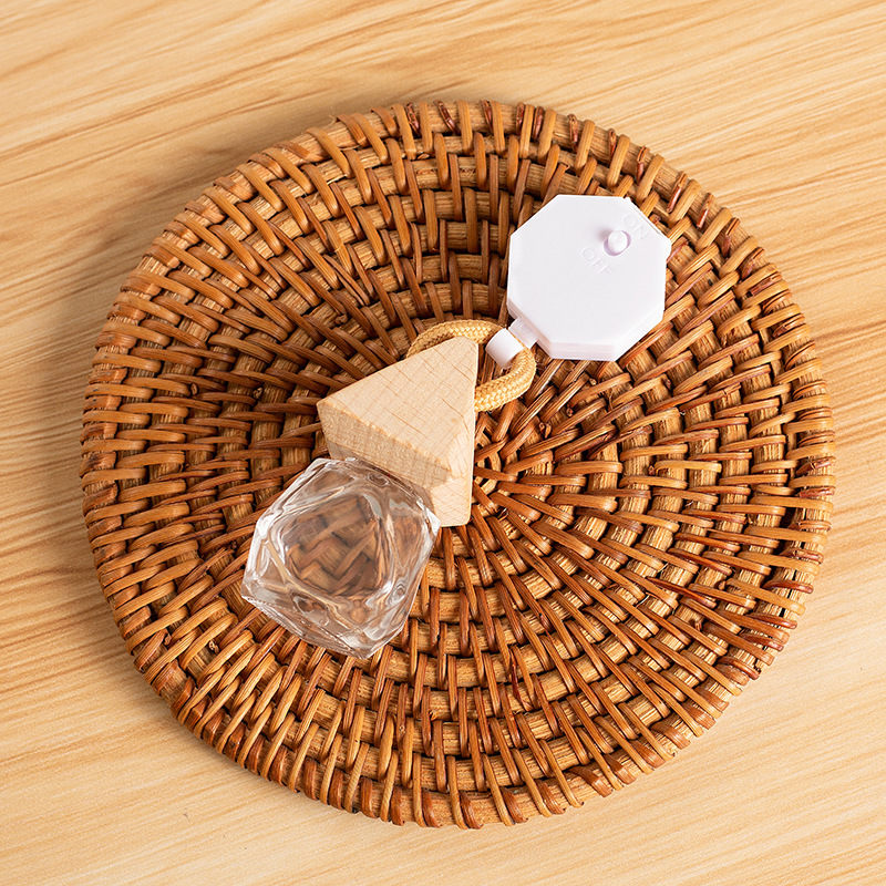 Easy pull buckle, retractable buckle, car mounted fragrance bottle, car mounted fragrance pendant, diamond shaped perfume bottle, car accessories