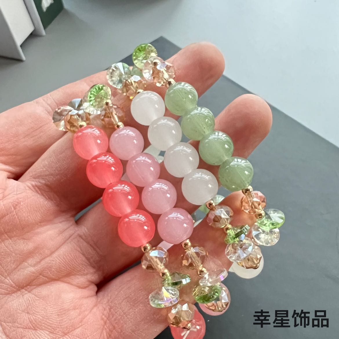 Small and niche colored bracelets, stone bursting beads, crystal bracelets, high-sensitivity bracelets, bracelets, accessories, jewelry, gifts