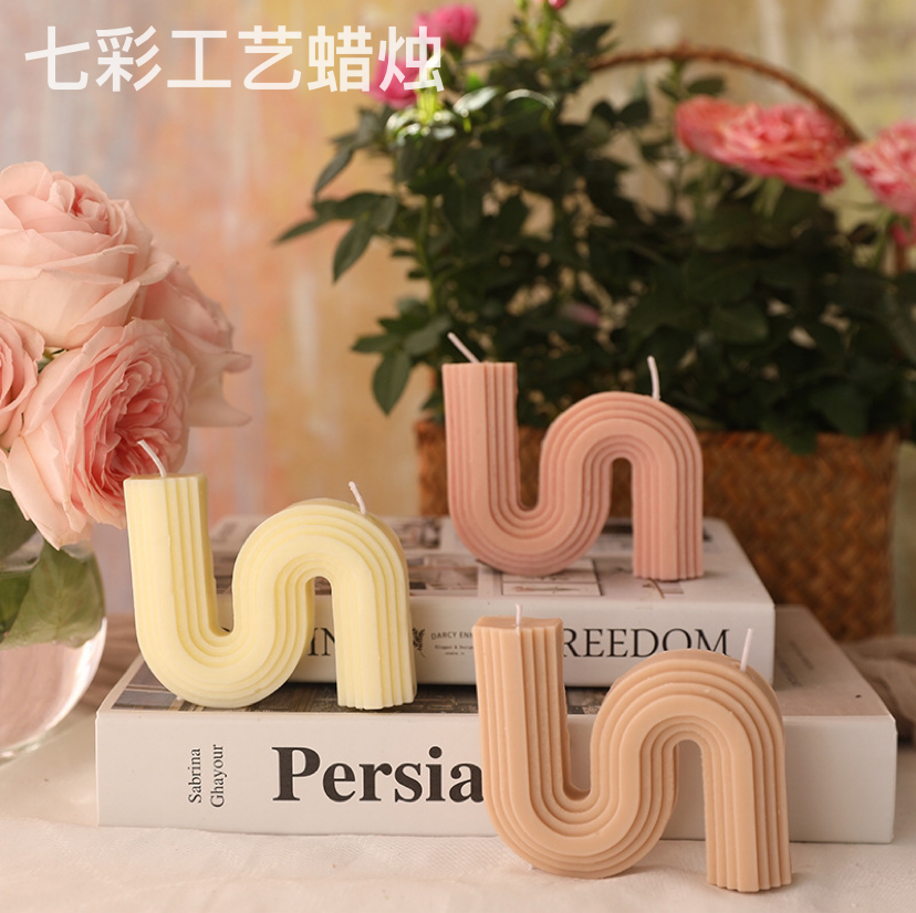 New Geometry S Style Creative Aromatherapy Candle Internet Celebrity Shooting Prop Companion Hand Gift Home Fragrance Decoration Ornament