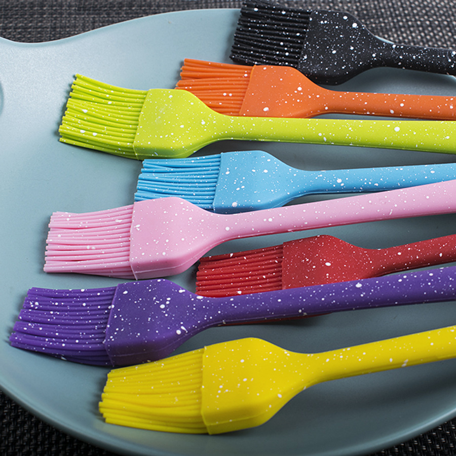 Spray baking tools, small size silicone brush, barbecue brush, oil brush, silicone brush, DIY cake tool manufacturer wholesale
