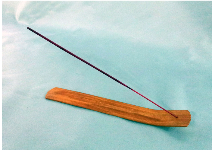 100 aromatherapy sticks with wooden boards (6 flavors/set)