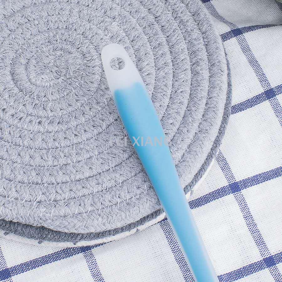 Kitchenware integrated silicone scraper blade custom silicone butter knife in stock cake butter scraper tool