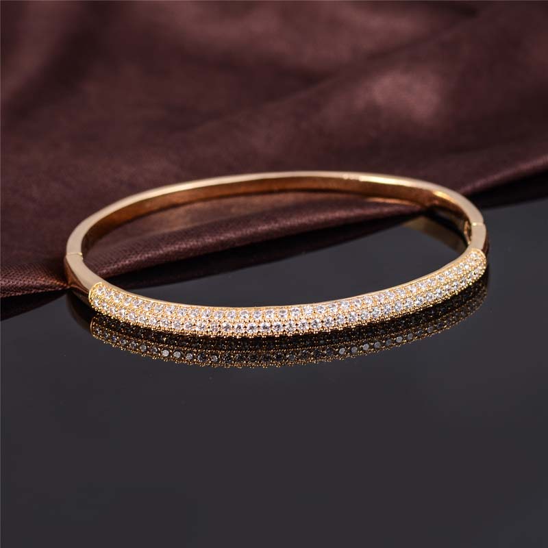 Manufacturer direct sales of simple women's diamond studded bar bracelets, popular items on AliExpress in Europe and America, hand jewelry, foreign trade source