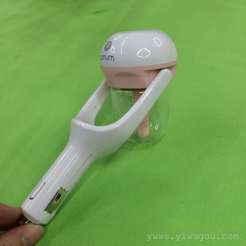 Automotive supplies Car humidifier air cleaner. Car Aromatherapy, Car Electrical Appliances, Car Boutique
