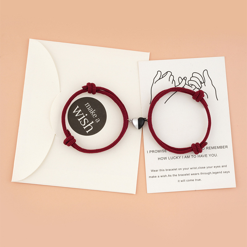 Fashionable and trendy black and white heart-shaped magnetic buckle Milan rope woven couple's best friend bracelet adjustable bracelet