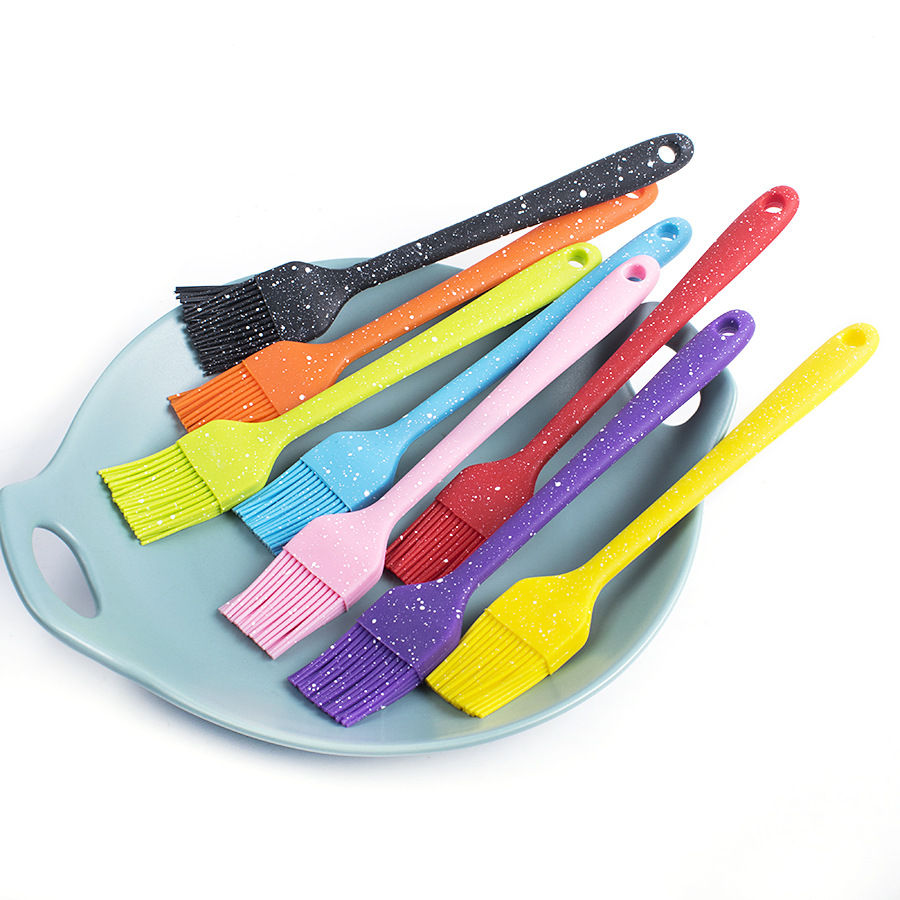 Spray baking tools, small size silicone brush, barbecue brush, oil brush, silicone brush, DIY cake tool manufacturer wholesale