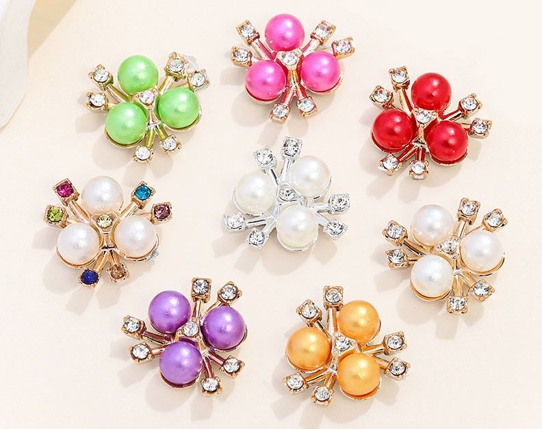Baroque style three pearl alloy flower centerpiece accessories, flower plate buckles, DIY necklaces, bracelets, materials