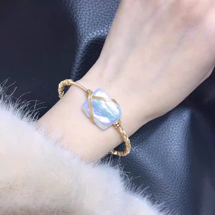 Irregular natural freshwater pearl block geometric wrapped silk bracelet