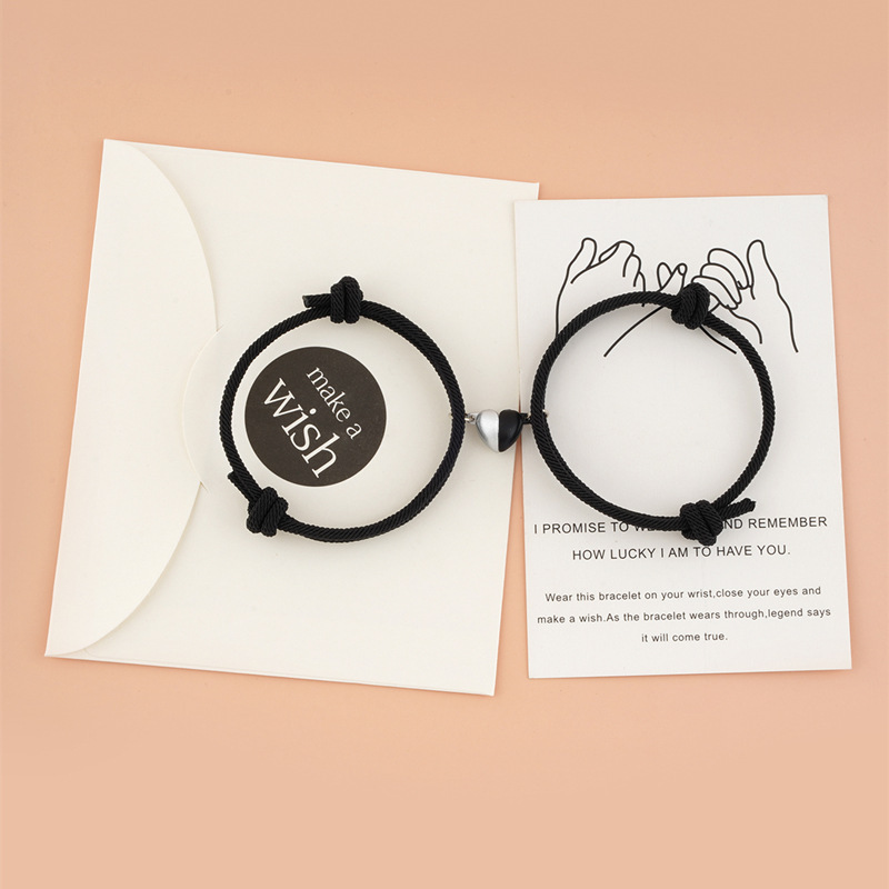 Fashionable and trendy black and white heart-shaped magnetic buckle Milan rope woven couple's best friend bracelet adjustable bracelet