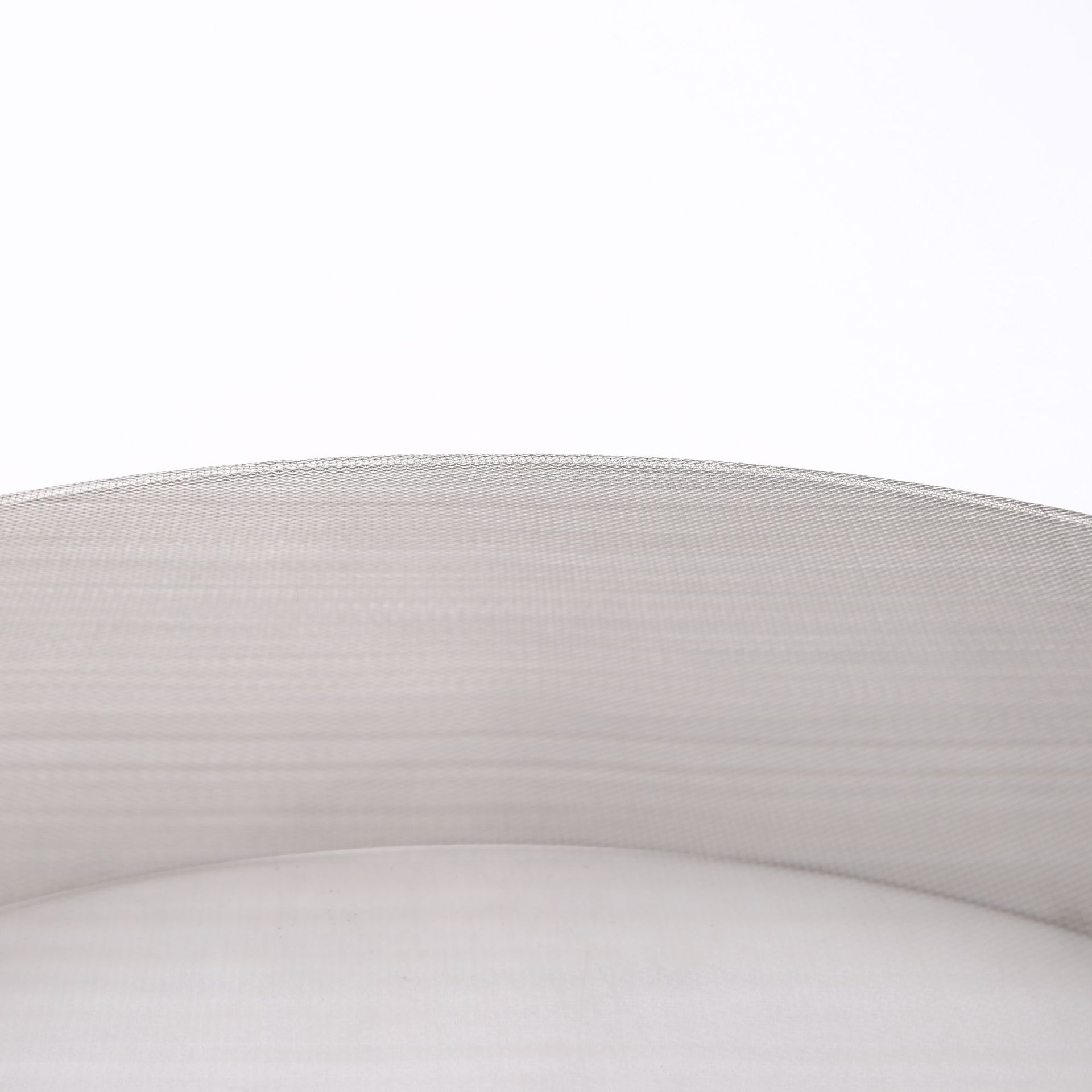 Multi functional 304 flour sieve, fine stainless steel flour sieve, baking handheld mesh sieve