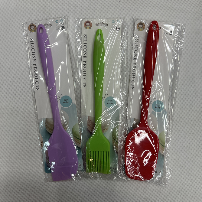 Silicone brush set, barbecue oil brush, baking scraper, household kitchen tool, heat-resistant and non shedding silicone barbecue brush